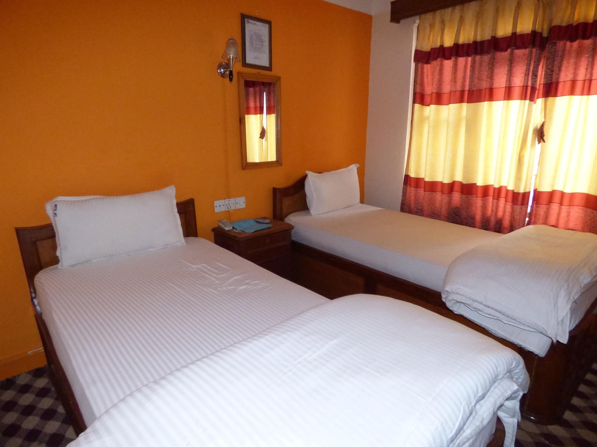 Hotel Api Катманду Экстерьер фото