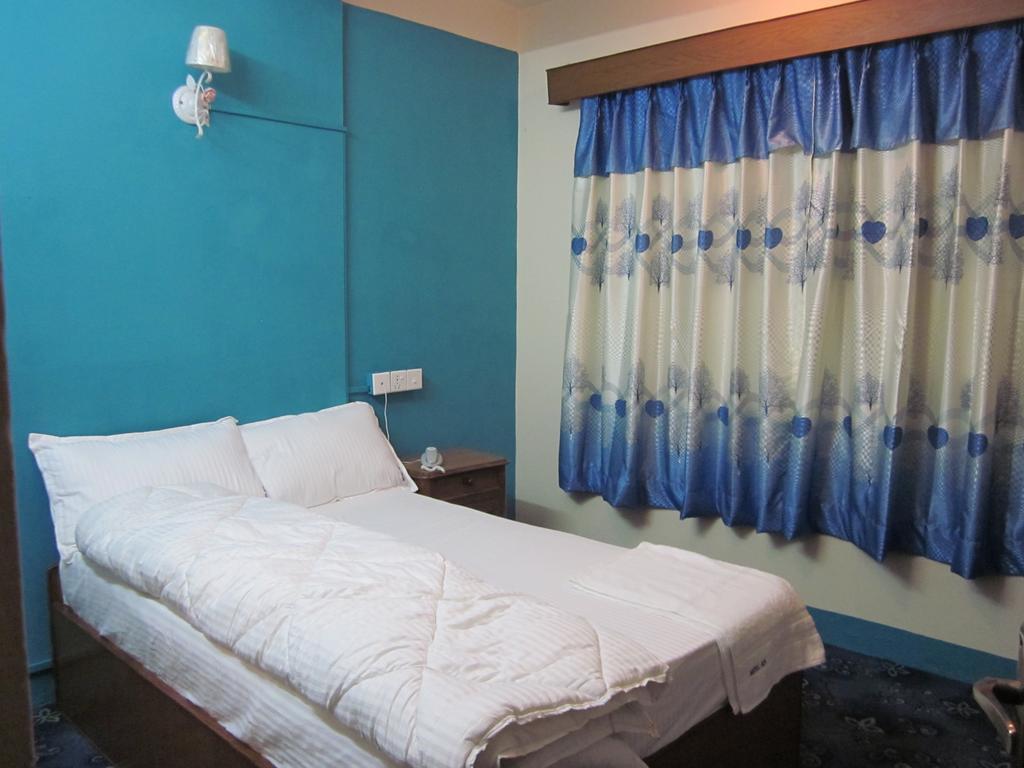 Hotel Api Катманду Номер фото