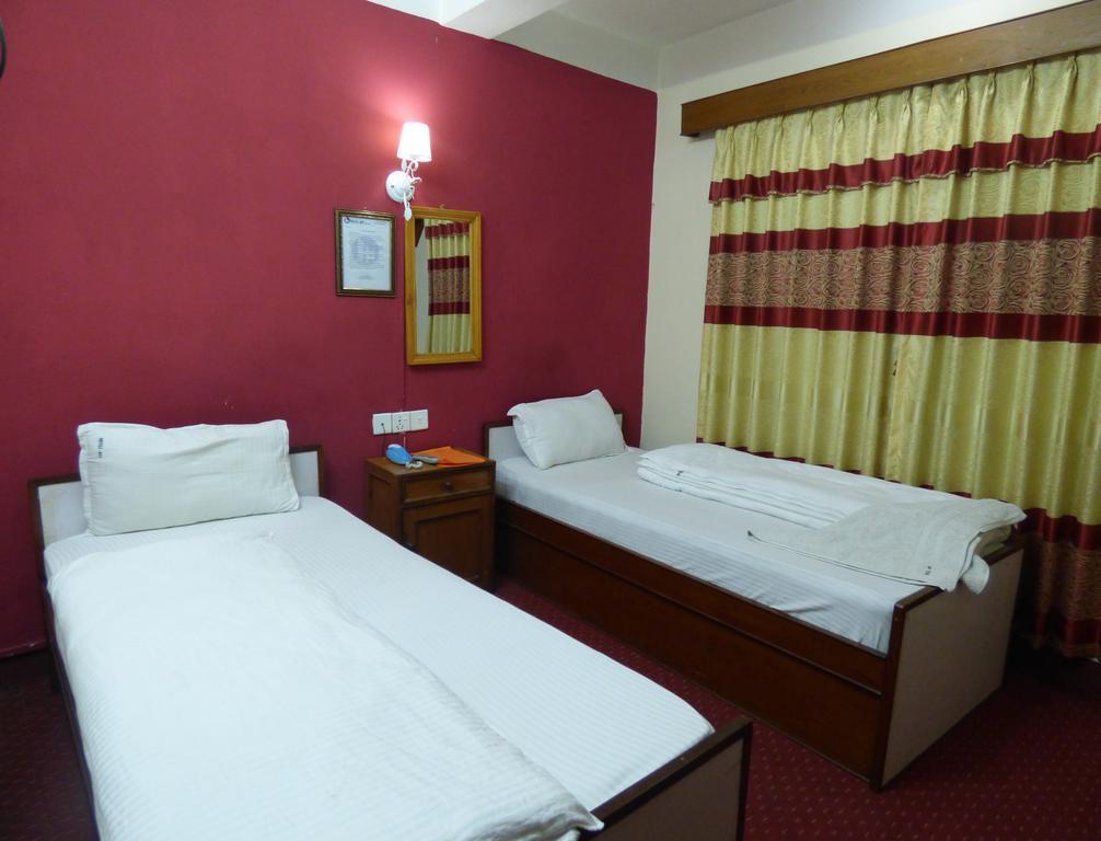 Hotel Api Катманду Номер фото